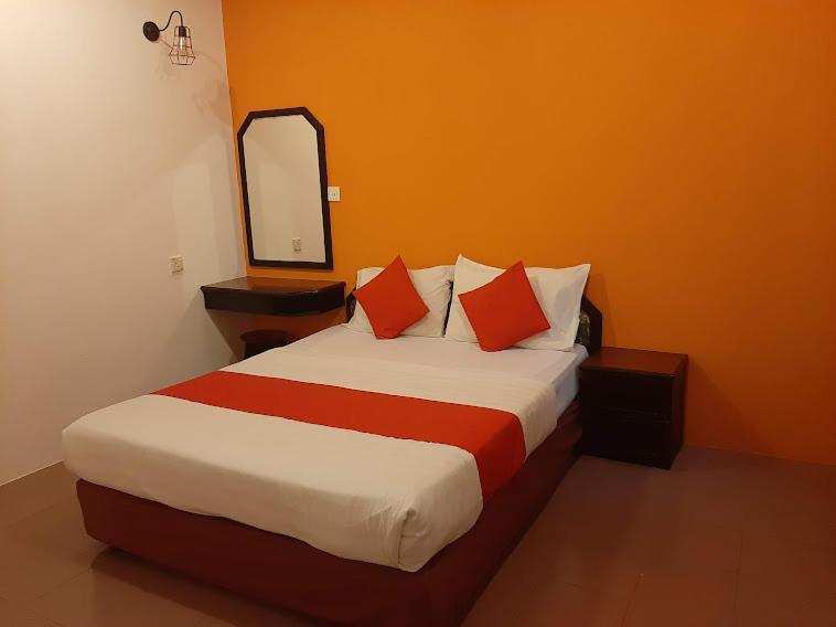 G City Hotel เตลุคอินทัน ภายนอก รูปภาพ